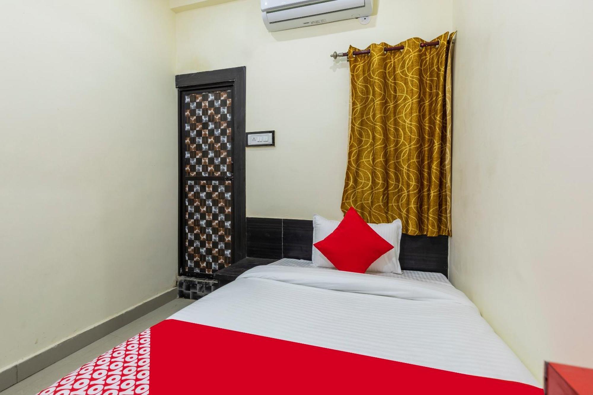 Hotel O Palash House Бопал Екстериор снимка