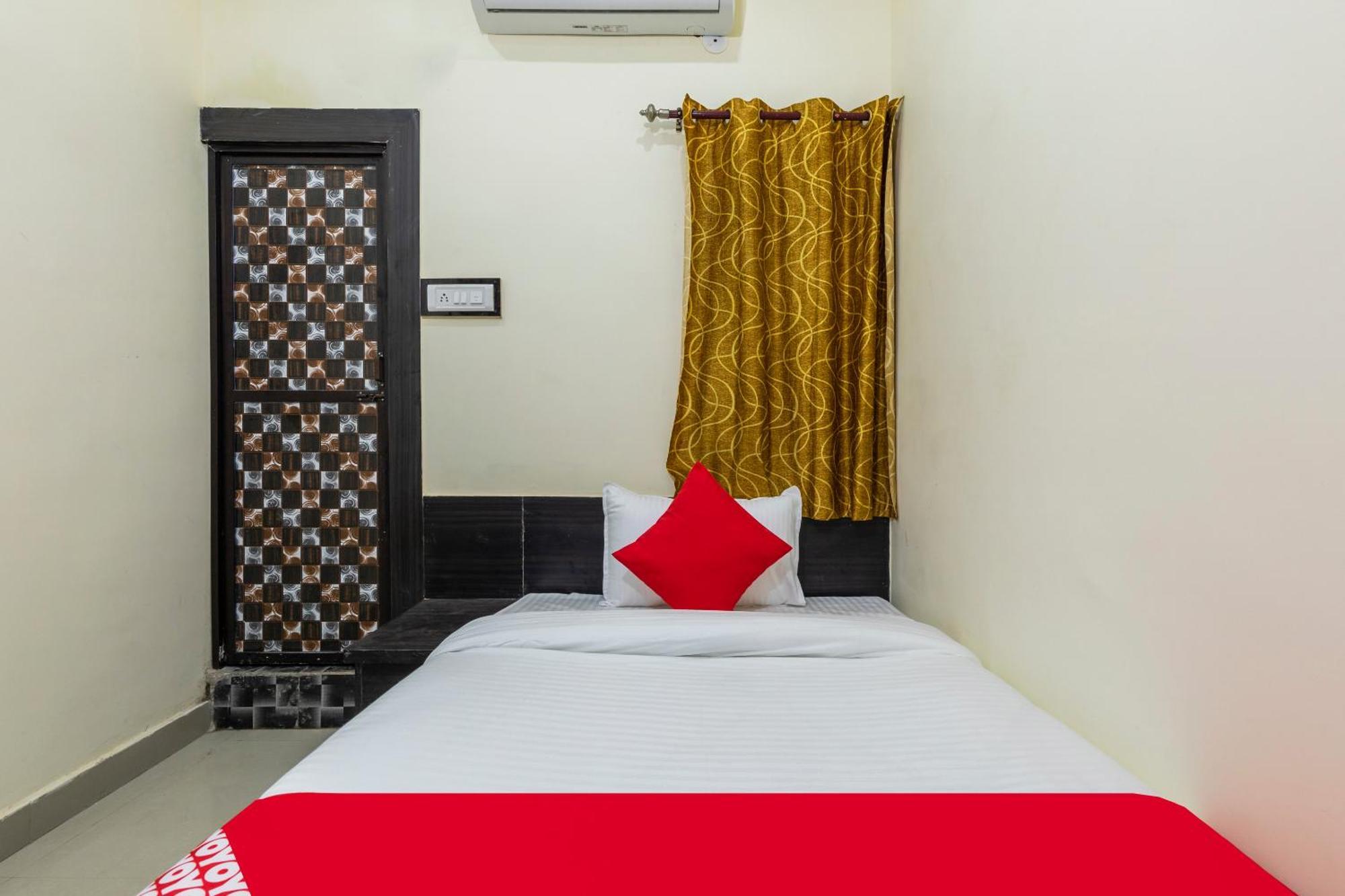 Hotel O Palash House Бопал Екстериор снимка