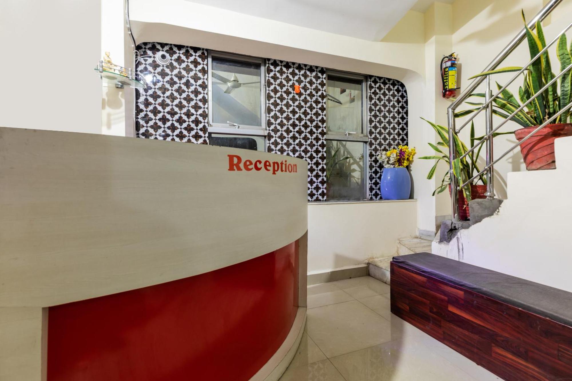Hotel O Palash House Бопал Екстериор снимка